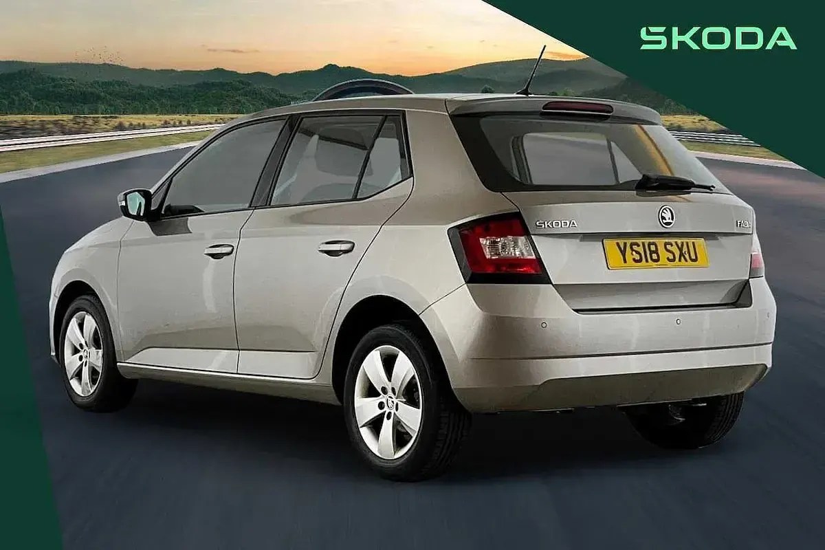 Usado Skoda Fabia SE 95 HP (69 kW) 2018 Bege Citadino