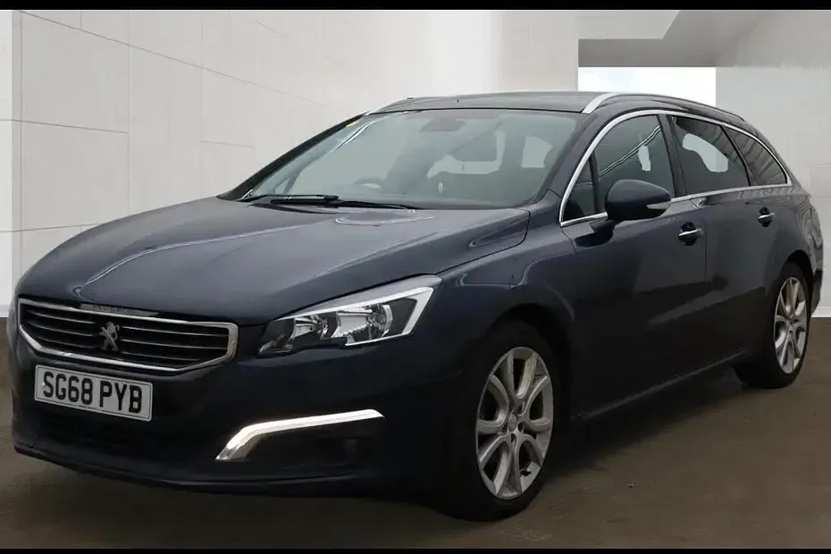 Used Peugeot 508 SW Allure 150 HP (110 kW) 2018 Blue Estate