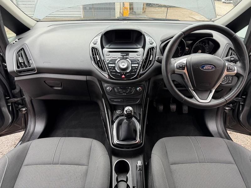 Used Ford B-MAX Titanium 100 HP (73 kW) 2016 Grey MPV