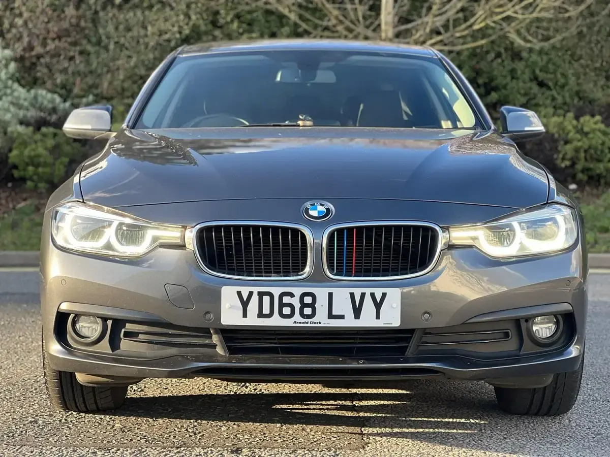 Used BMW 320 Comfort Edition 2018 Grey Sedan