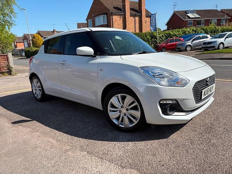 Used Suzuki Swift SZ-T 111 HP (81 kW) 2018 White Hatchback