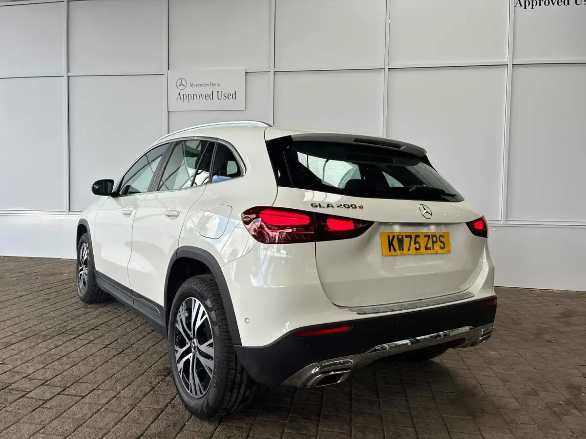 Used Mercedes GLA200 Executive 2026 White SUV