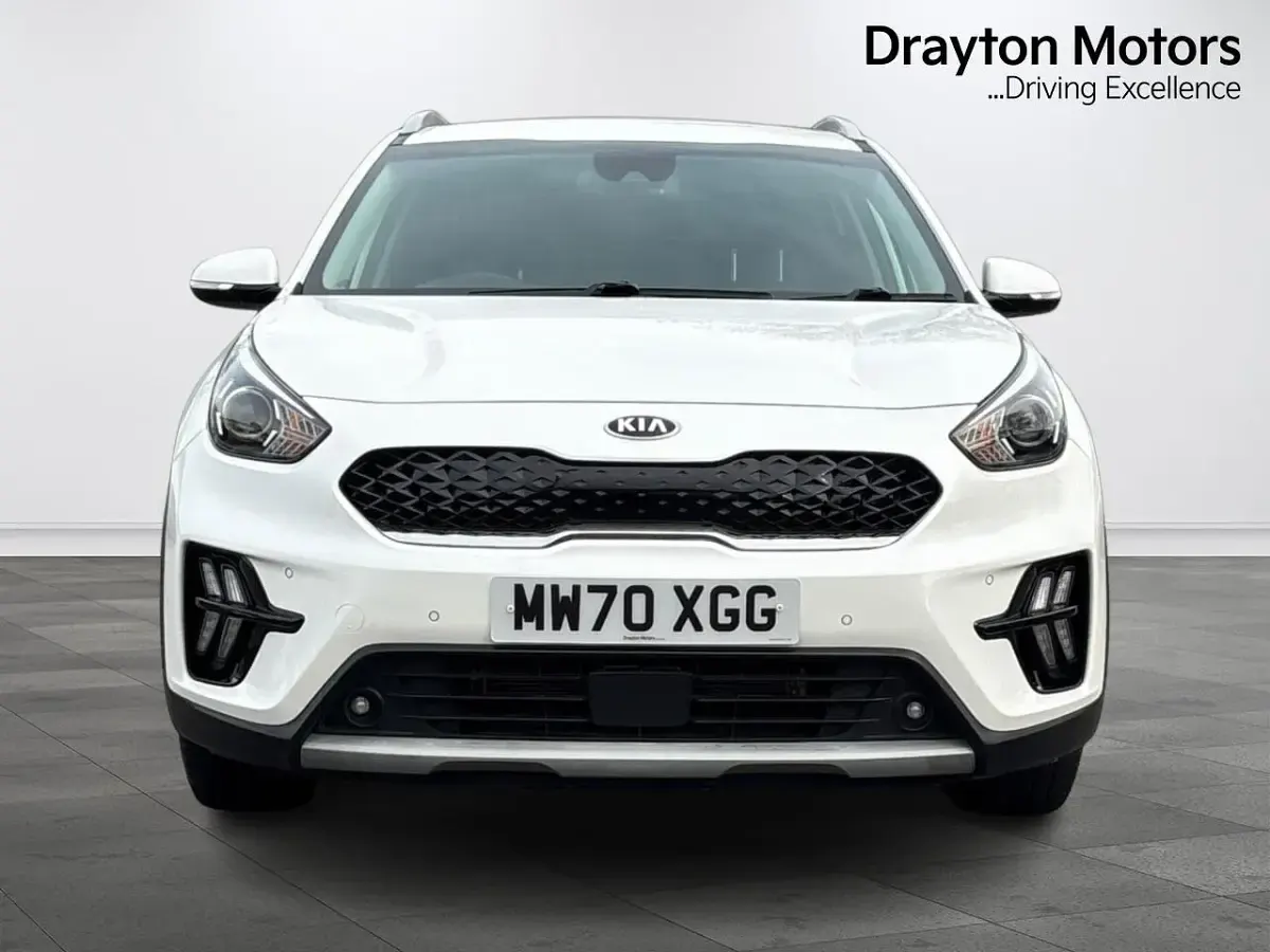 Used Kia Niro 141 HP (103 kW) 2020 White SUV