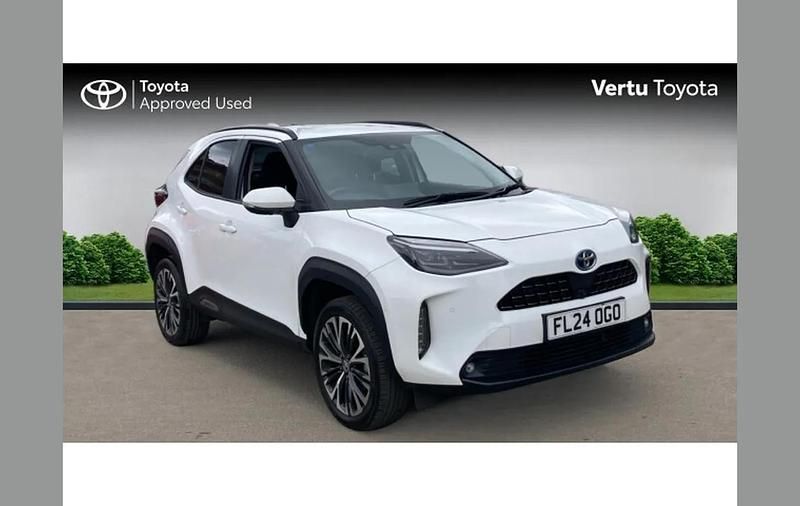Used Toyota Yaris Cross 113 HP (83 kW) 2024 White SUV