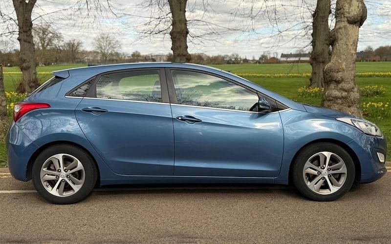 Used Hyundai i30 SE 120 HP (88 kW) 2016 Hatchback