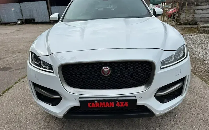 Used Jaguar F-Pace R-Sport 179 HP (131 kW) 2020 SUV