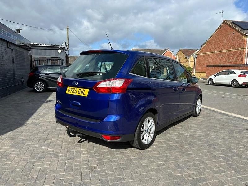 Usado Ford Grand C-Max Zetec 120 HP (88 kW) 2015 Azul Monovolume