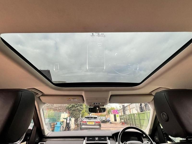 Used Land Rover Discovery 5 HSE 258 HP (189 kW) 2018 Grey SUV