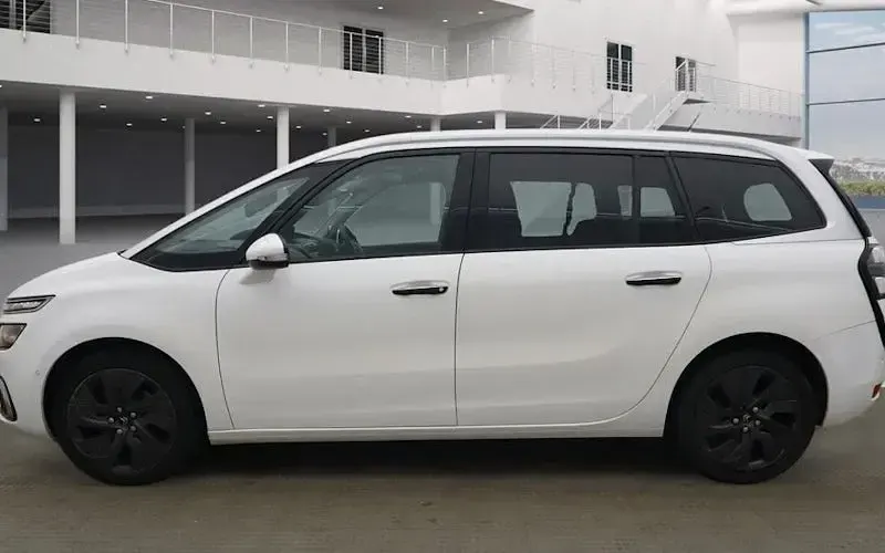 Used Citroën C4 SpaceTourer Flair 150 HP (110 kW) 2017 White MPV
