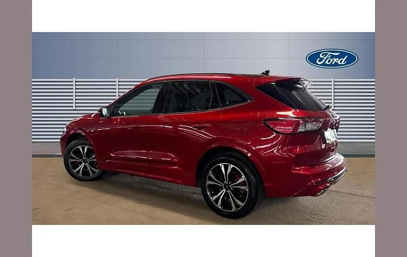 Used Ford Kuga ST-Line X 225 HP (165 kW) 2022 Red SUV