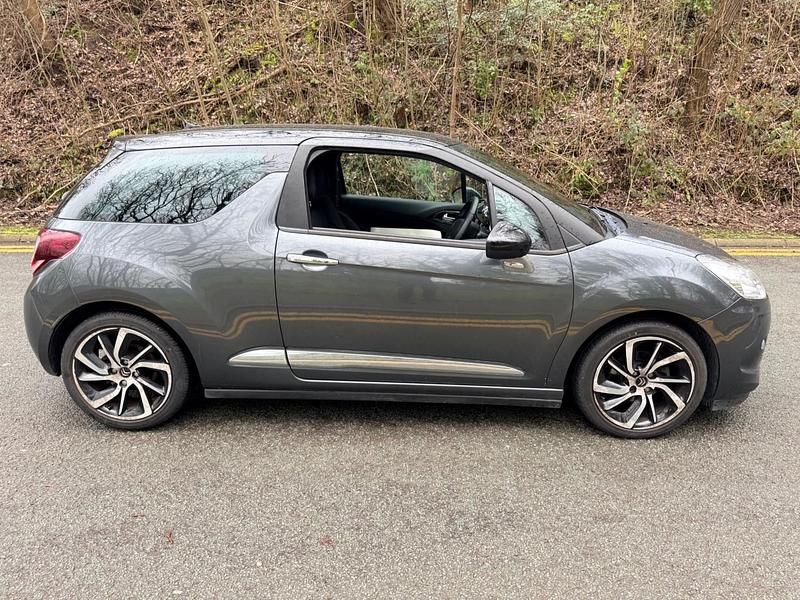 Używany Citroën DS3 2015 Szary Hatchback