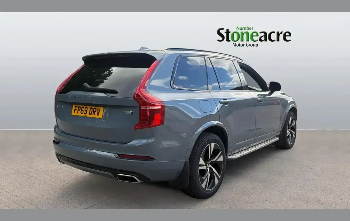 Used Volvo XC90 R-Design 232 HP (170 kW) 2019 Grey SUV