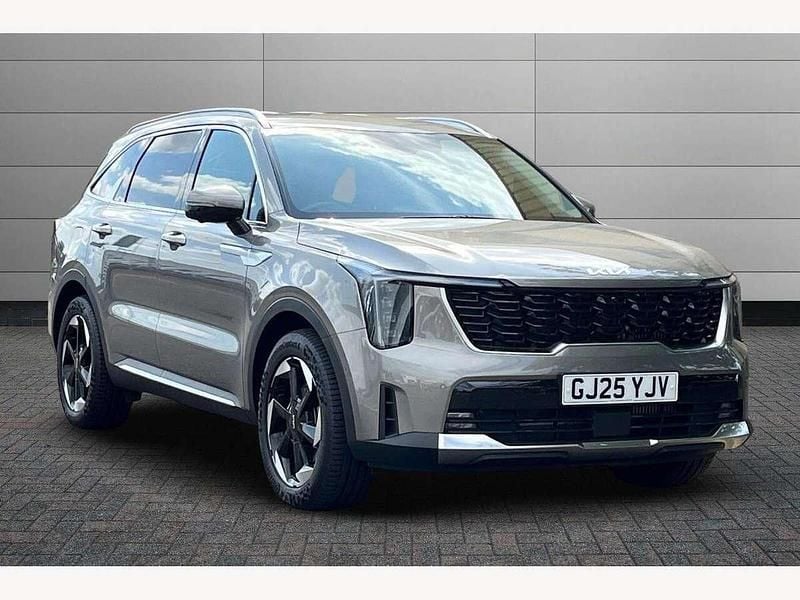 Grey Used 2025 Kia Sorento 3 SUV | £48,150 (Fair price) - Image 1/2