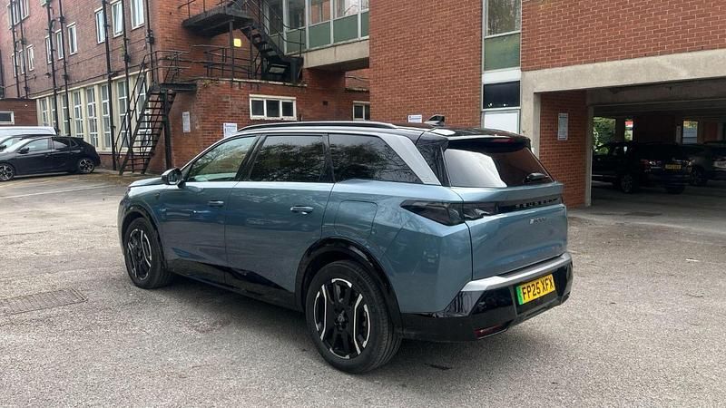 Used Peugeot 5008 GT 152 kW (207 HP) 2025 Blue SUV