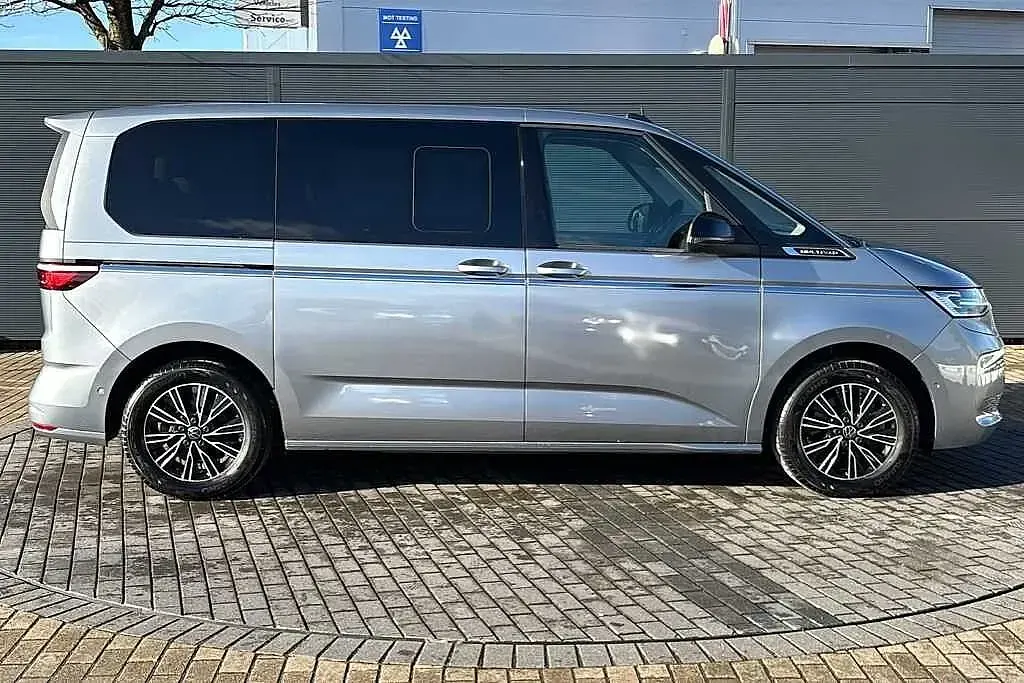 Used VW Multivan Style 204 HP (150 kW) 2024 Silver MPV