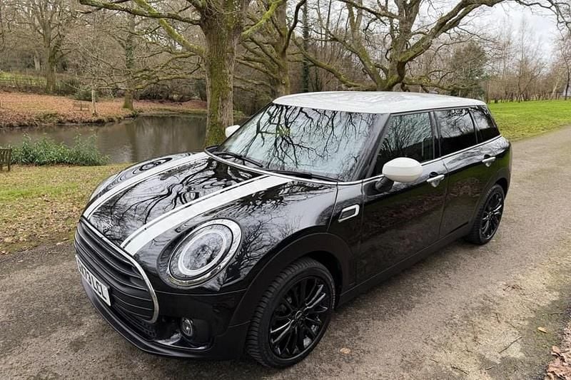 Black Used 2023 Mini Cooper Clubman Classic Estate | £21,995 (Fair price) - Image 1/1