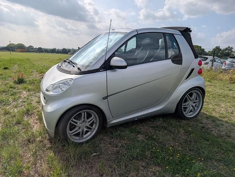 Silver Used 2011 Smart ForTwo Cabrio Passion Cabriolet | £2,700 (Fair price) - Image 1/4