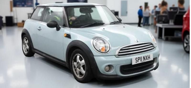 Blue Used 2011 Mini ONE Hatch Hatchback | £2,650 (Fair price) - Image 1/4
