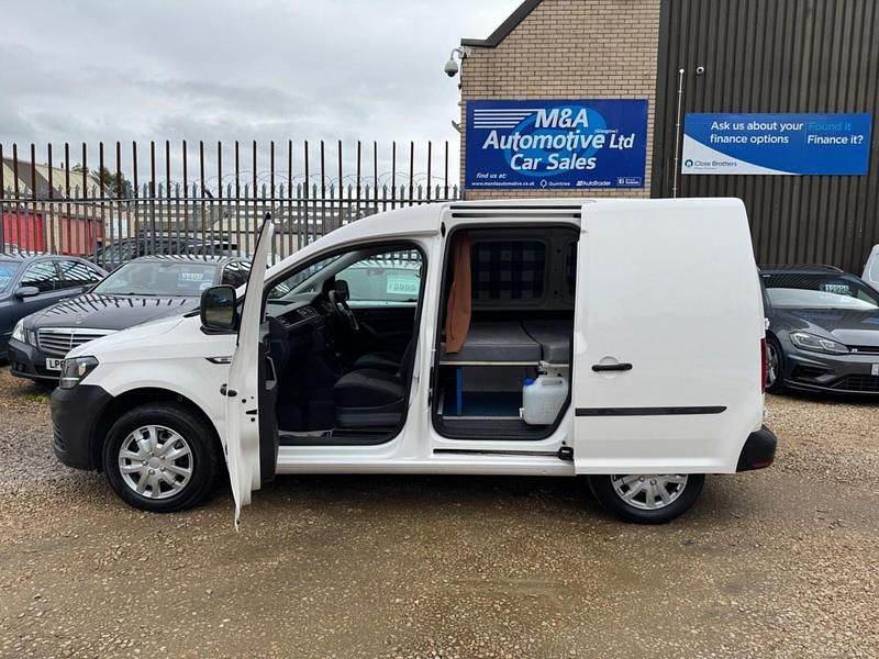 White Used 2017 VW Caddy Startline MPV | £5,495 (A bit pricey) - Image 1/4