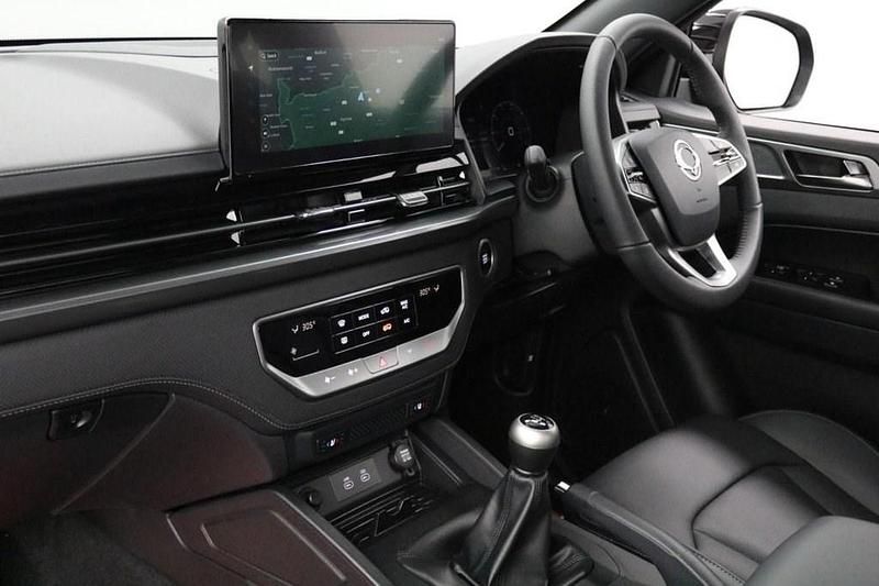 New Ssangyong (KGM) Musso 202 HP (148 kW) 2025 Black Pickup