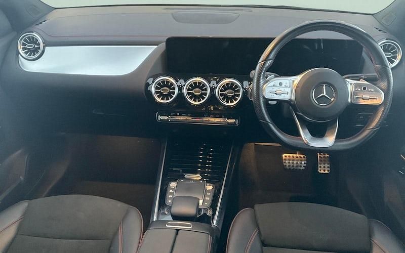 Black Used 2022 Mercedes EQA250 AMG line SUV | £21,118 (Fair price) - Image 1/3