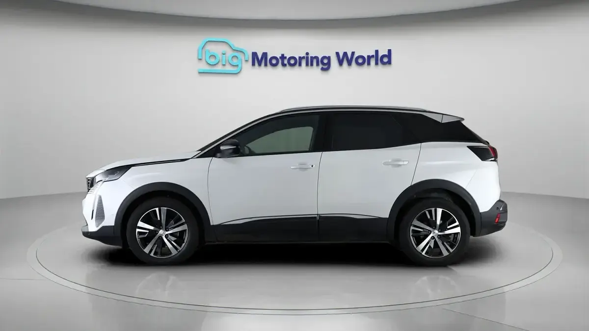 Used Peugeot 3008 Allure+ 131 HP (96 kW) 2022 White SUV