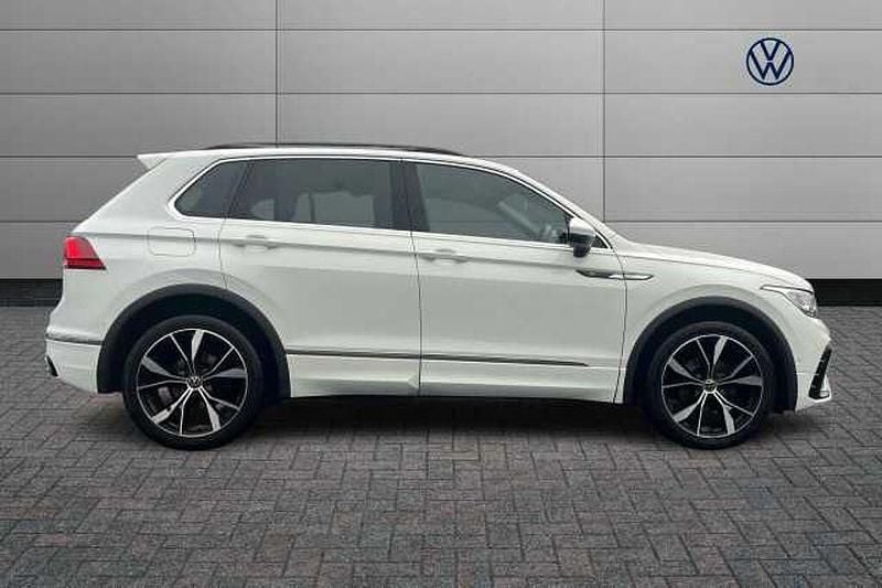 Used VW Tiguan R-line 150 HP (110 kW) 2022 White SUV