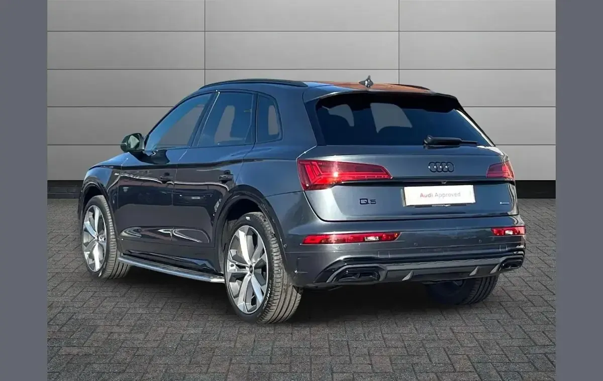Used Audi Q5 Advanced 200 HP (147 kW) 2022 Grey SUV