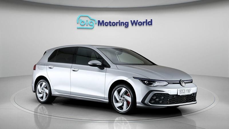 Used 2021 VW Golf VIII GTE | £19,100 (Good price) - Image 1/4