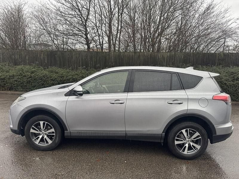 Used Toyota RAV4 Business Edition 143 HP (105 kW) 2017 Silver Estate