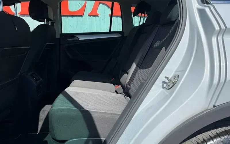 Second-hand VW Tiguan SE 150 CP (110 kW) 2017 Argintiu SUV