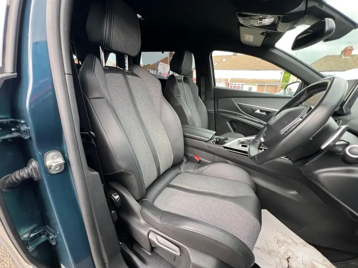 Used Peugeot 5008 Allure+ 2023 Blue SUV