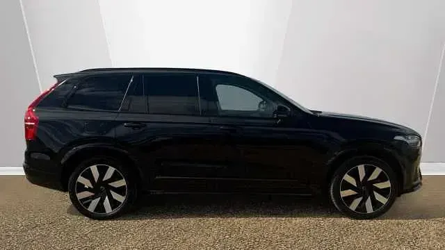 Used Volvo XC90 Plus 455 HP (334 kW) 2024 Metallic  onyx black SUV
