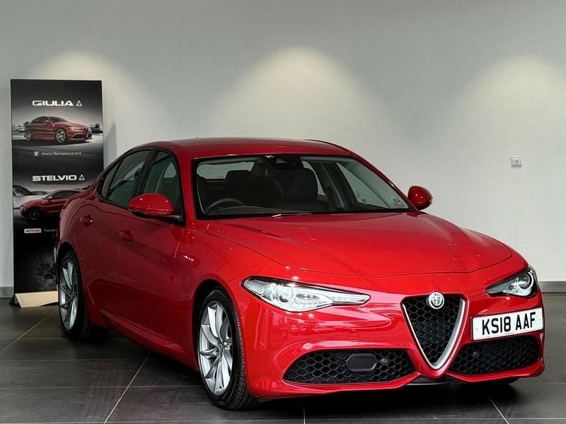 Used Alfa Romeo Giulia Veloce 276 HP (202 kW) 2018 Red Sedan