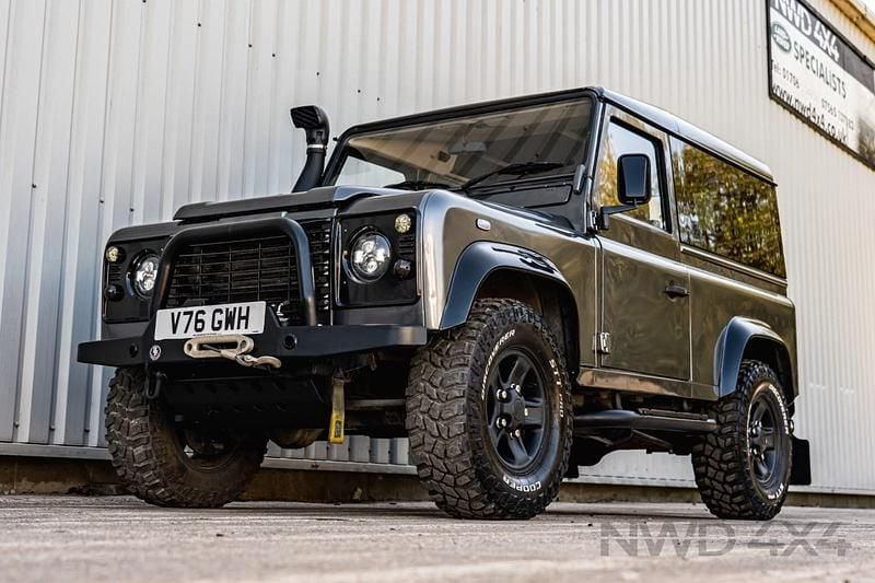 Używany Land Rover Defender 2000 Szary Kombi