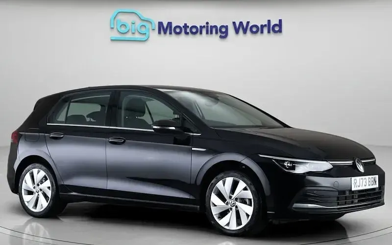Used VW Golf VIII Style 150 HP (110 kW) 2023 Hatchback