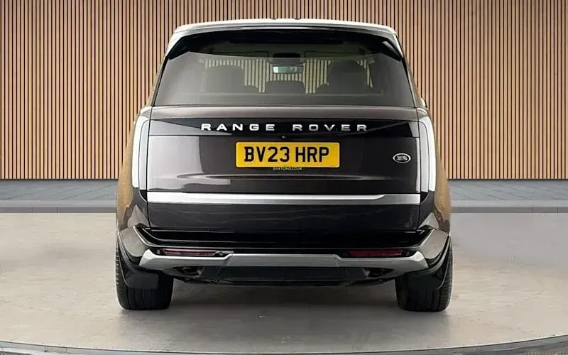 Used Land Rover Range Rover First Edition 510 HP (375 kW) 2023 Charente grey SUV