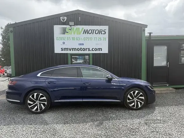 Used VW Arteon R-line 147 HP (108 kW) 2019 Blue Hatchback