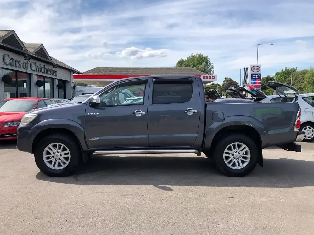 Used Toyota HiLux 2014 Grey Pickup