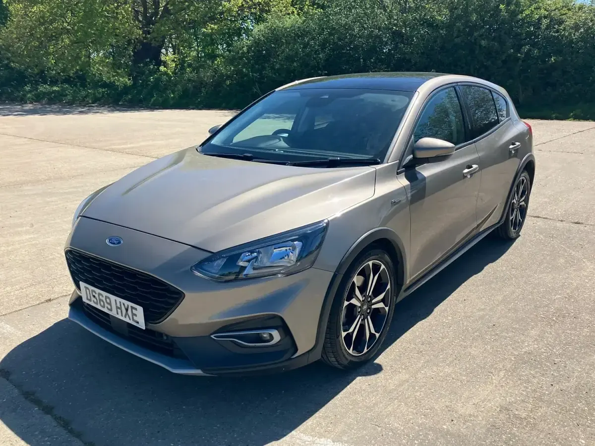 Used Ford Focus Active X 125 HP (91 kW) 2019 Silver Hatchback