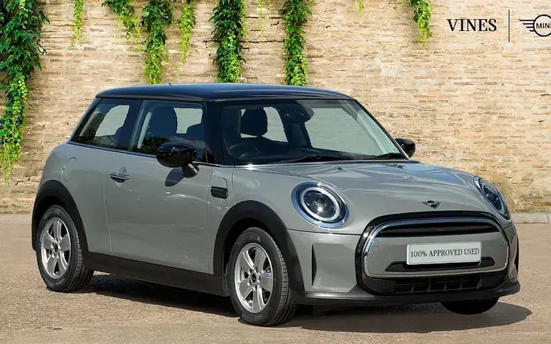 Used Mini Cooper Classic 136 HP (100 kW) 2021 Hatchback