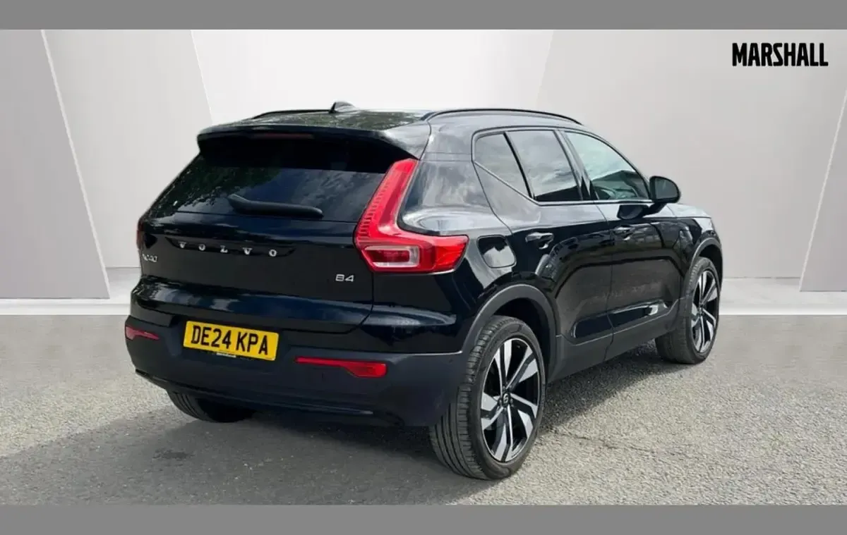 Used Volvo XC40 Ultimate 194 HP (142 kW) 2024 Black SUV