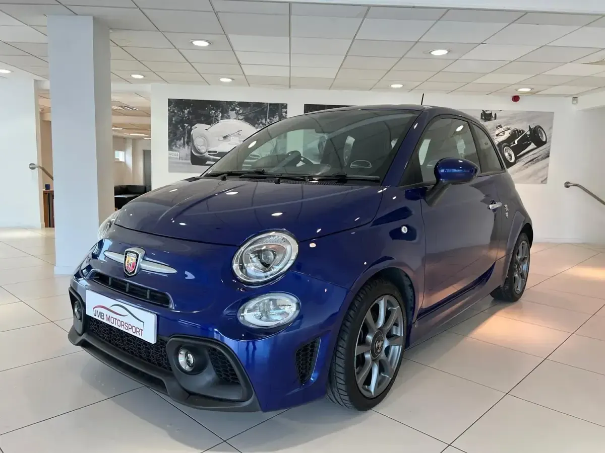Begagnad Abarth 595 145 HK (106 kW) 2022 Blå Halvkombi