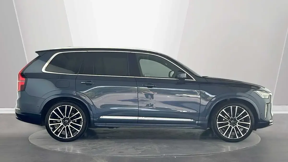 Used Volvo XC90 Ultra 247 HP (181 kW) 2025 SUV