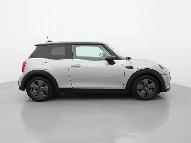 Used Mini Cooper Classic 134 HP (98 kW) 2023 Silver Hatchback