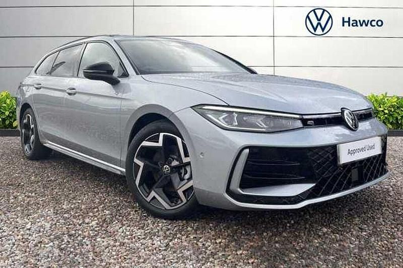 New 2025 VW Passat Estate | £36,795 (Fair price) - Image 1/4