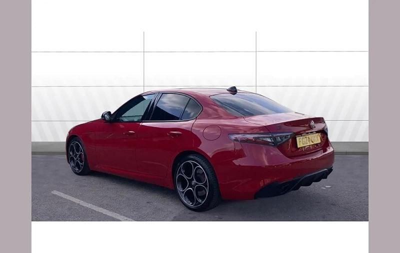 Used Alfa Romeo Giulia Veloce 276 HP (202 kW) 2024 Red Sedan