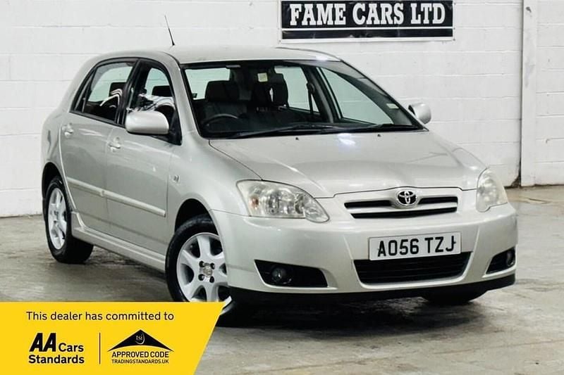 Used Toyota Corolla 110 HP (80 kW) 2006 Silver Hatchback