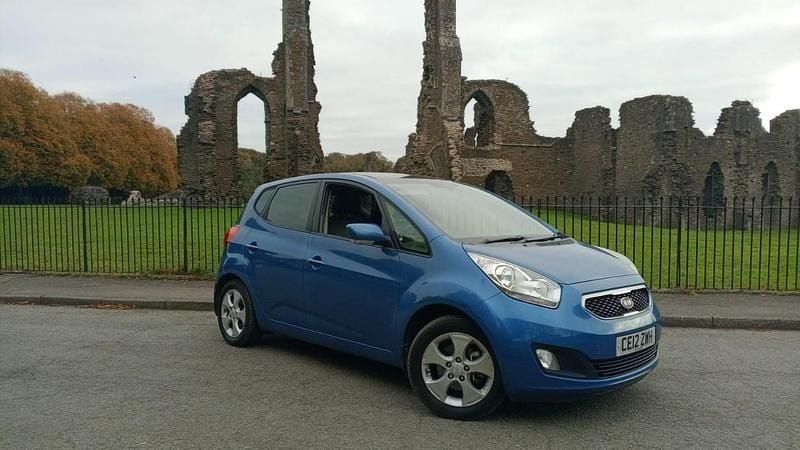 Blue Used 2012 Kia Venga 3 Hatchback | £2,999 (Fair price) - Image 1/4