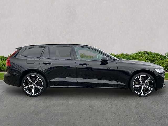 Used Volvo V60 Ultra 194 HP (142 kW) 2025 Estate